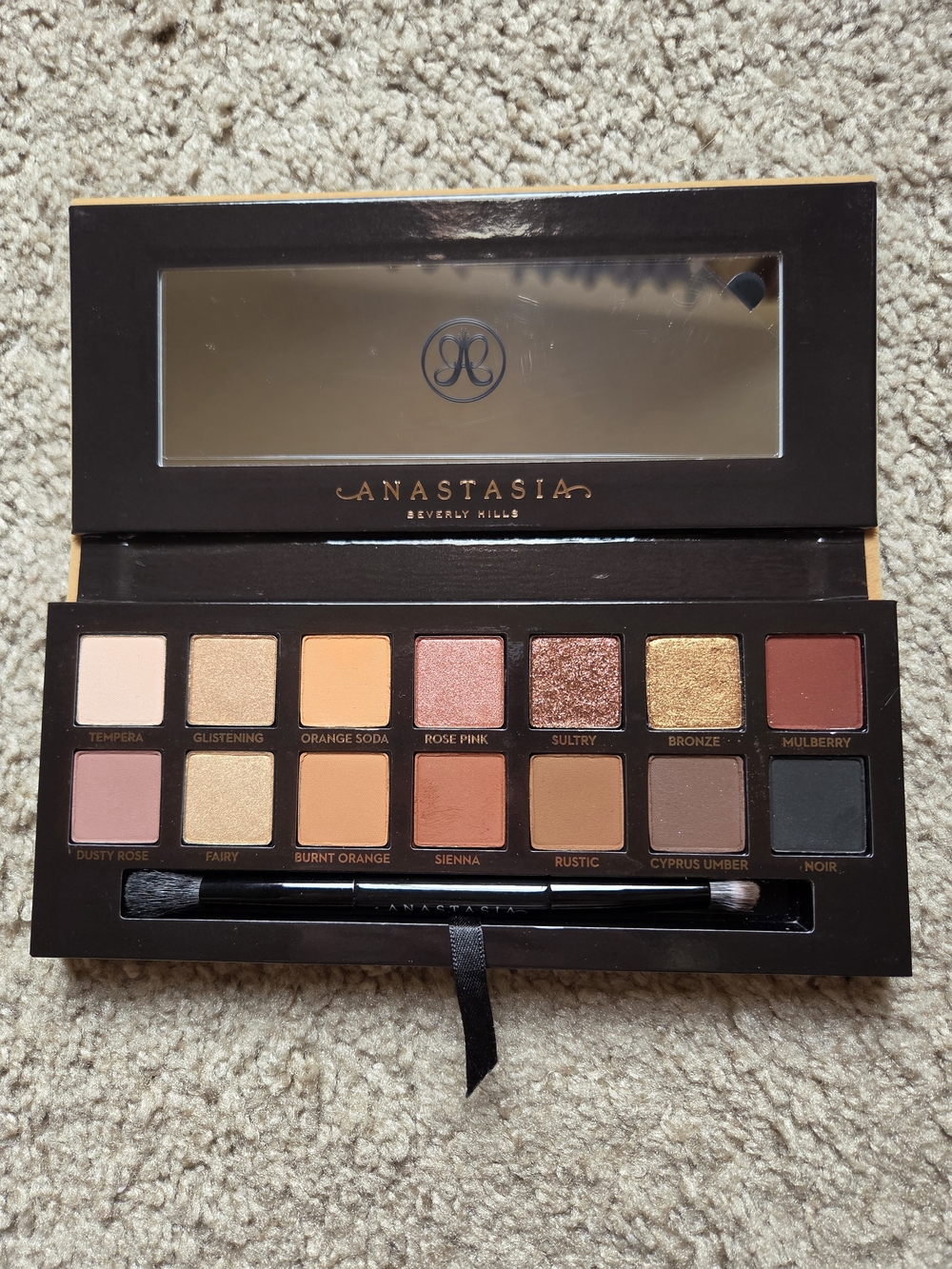 Anastasia Beverly Hills Soft Glam Eyeshadow Palette